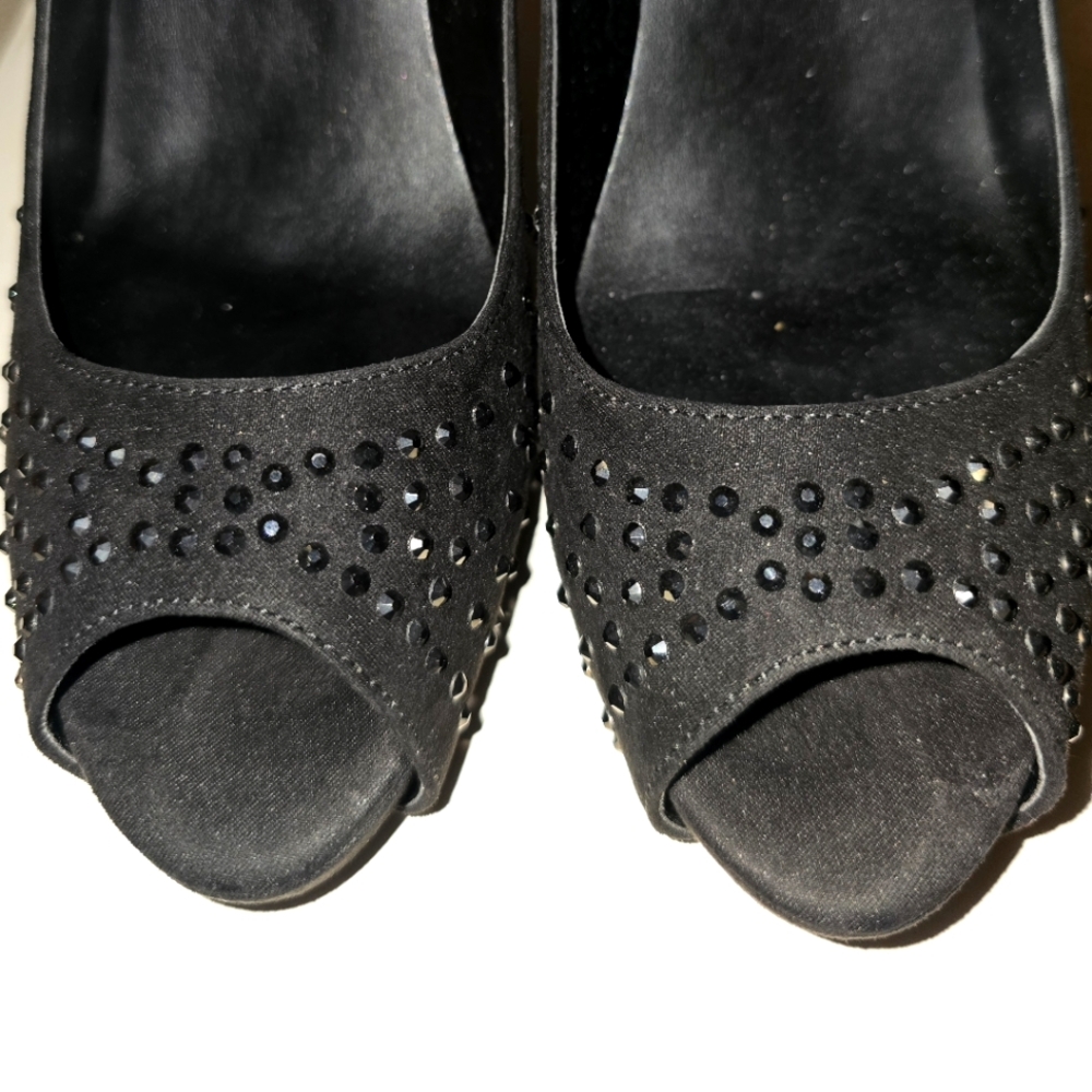 Elegant Black Marc Fisher Peep-Toe Heels With Bead Details